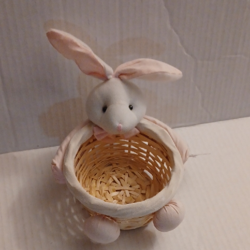 $4 Add-on Adorable Pink and White Bunny Mini Basket